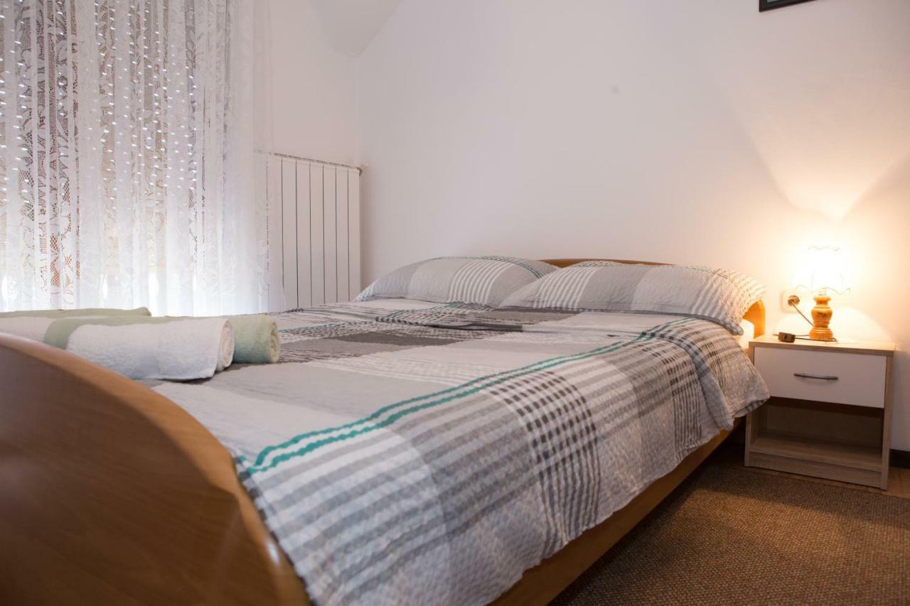 Apartman Dubravcic Apartment Otocac Exterior photo